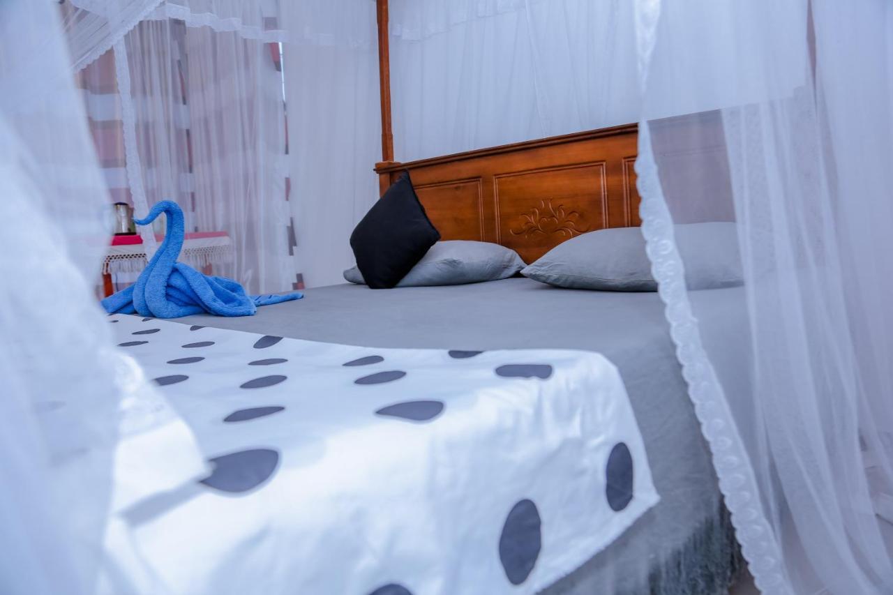 Bed and Breakfast Sajana Ocean Hill Mirissa Exterior foto