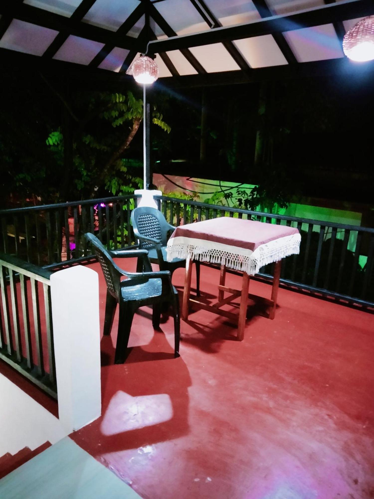 Bed and Breakfast Sajana Ocean Hill Mirissa Habitación foto
