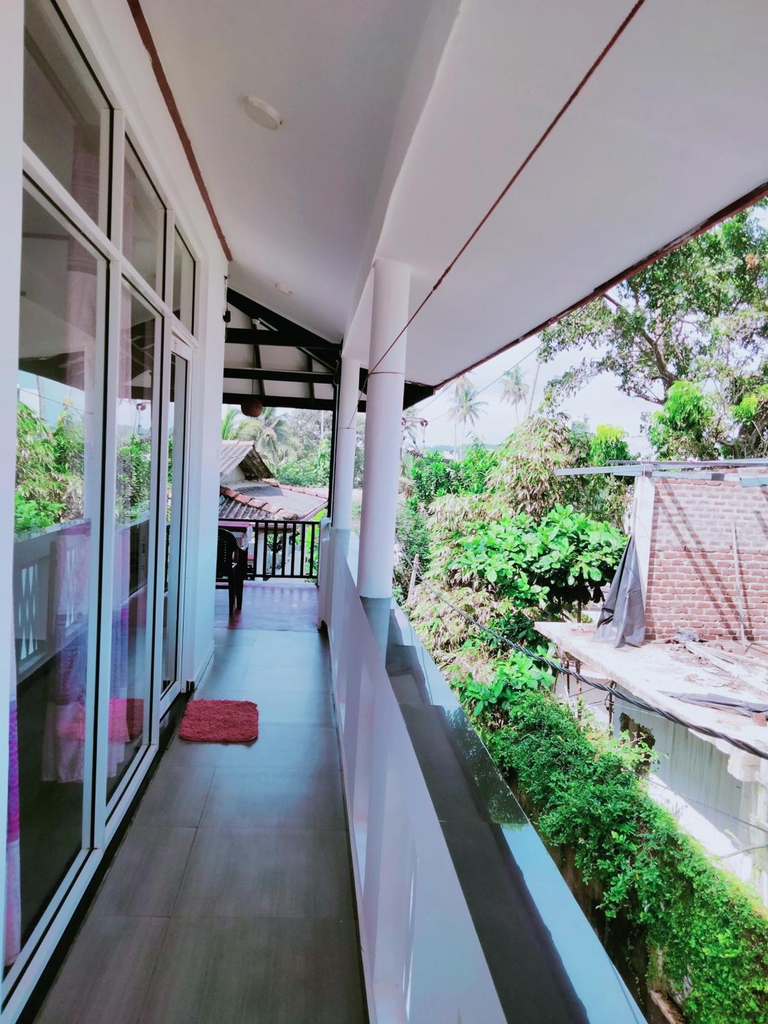 Bed and Breakfast Sajana Ocean Hill Mirissa Habitación foto