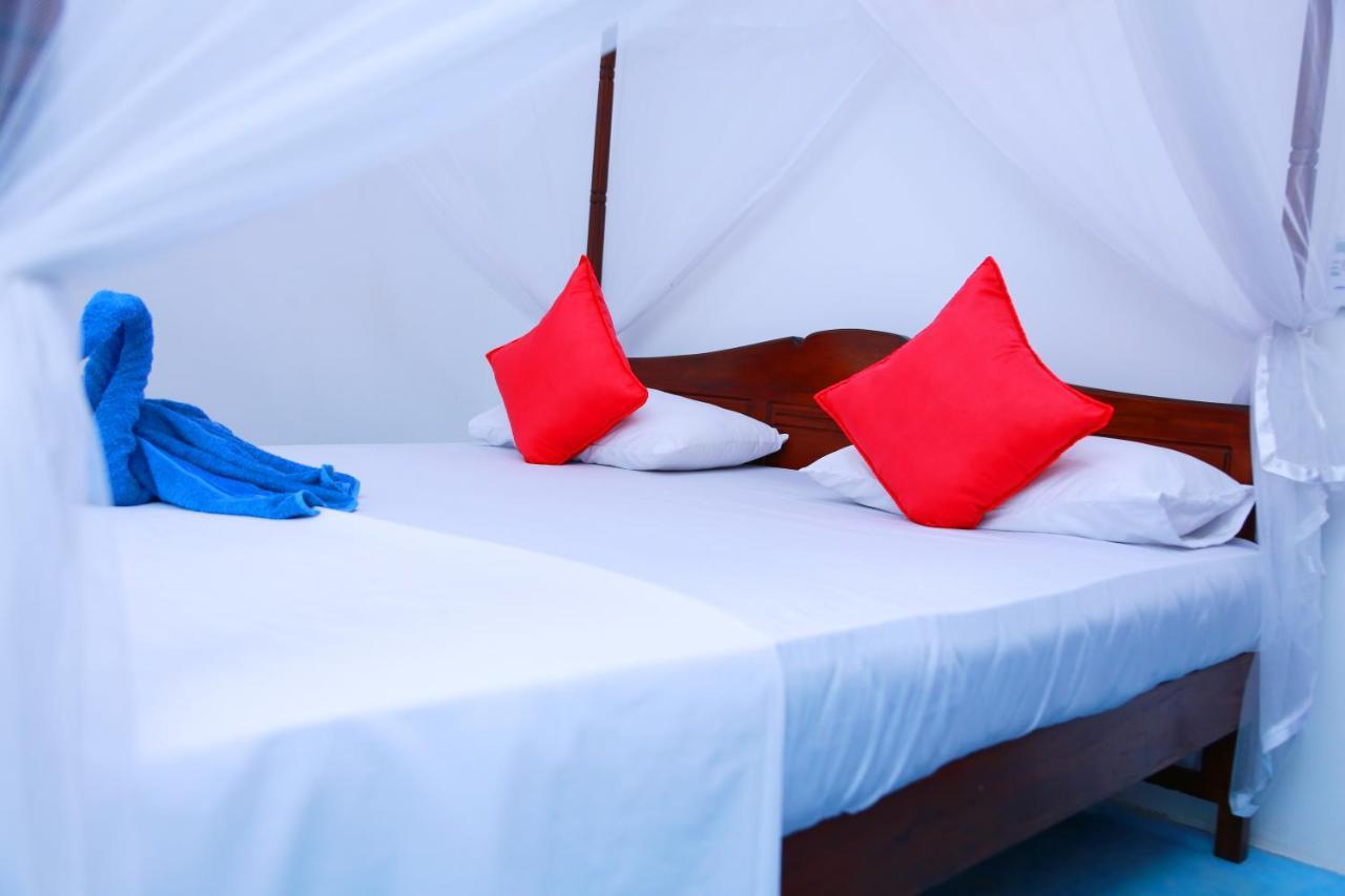 Bed and Breakfast Sajana Ocean Hill Mirissa Exterior foto