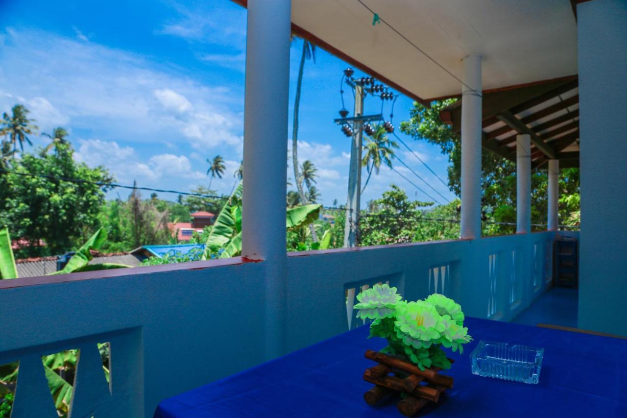 Bed and Breakfast Sajana Ocean Hill Mirissa Exterior foto